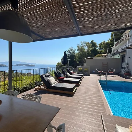 Superior 3-bedroom Cassiope With Private Pool And Breathtaking Sea Views Вилла