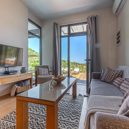 Superior 3-bedroom Cassiope With Private Pool And Breathtaking Sea Views 빌라 메갈리 아모스