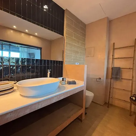 Superior 3-bedroom Cassiope With Private Pool And Breathtaking Sea Views *